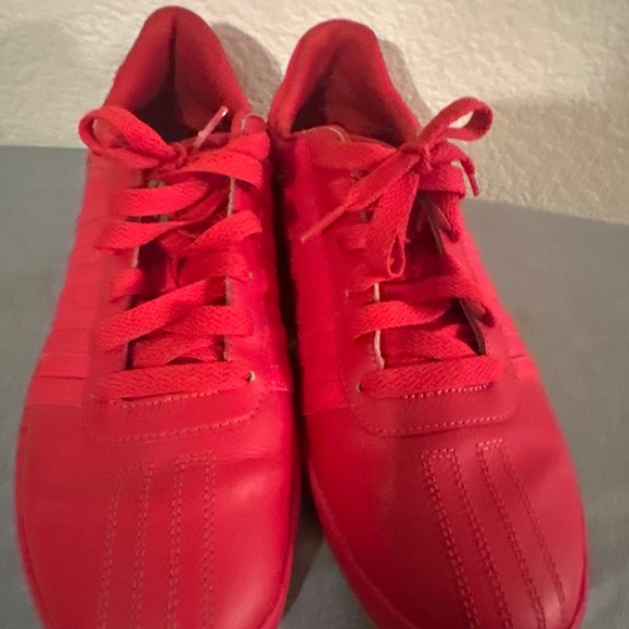 Red KSwiss - Picture 3 of 3